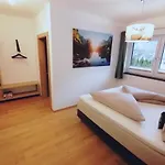 Apartment Living Maurer *