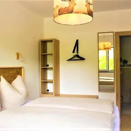 Apartment Living Maurer *